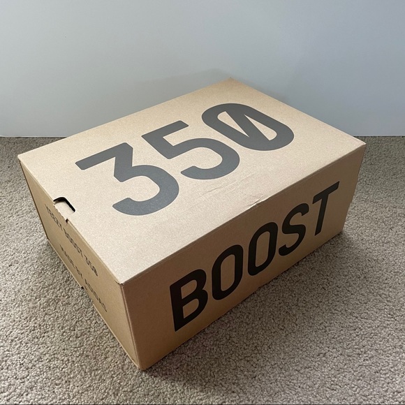 Yeezy Other - Yeezy Boost 350 shoe box 📦 (no shoes!)